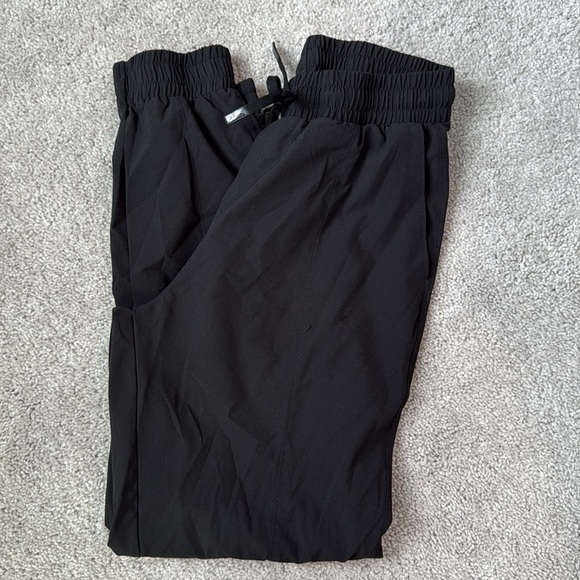 Mono B Women’s Lightweight Classic Black Joggers Size M - Picture 1 of 5
